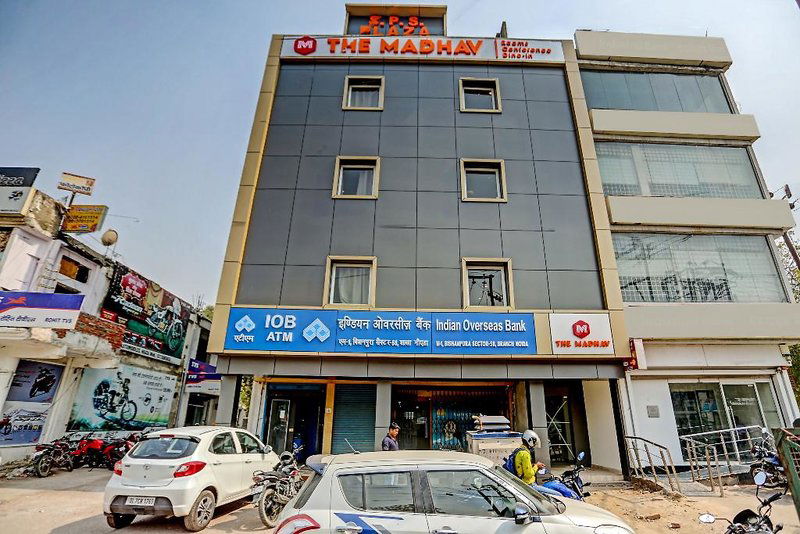 Hotel Oyo Townhouse 390 The Madhav Sector 58 Noida
