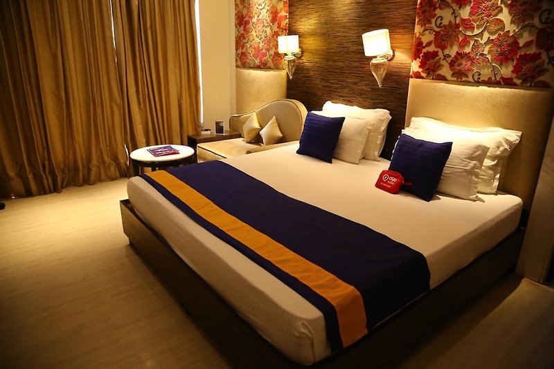 Hotel The First Hotel