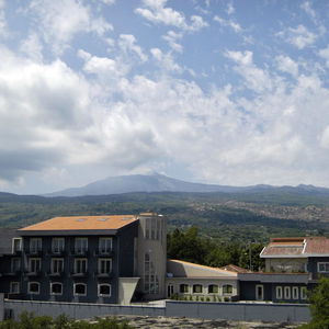 Hotel Mareneve Resort cazare Linguaglossa