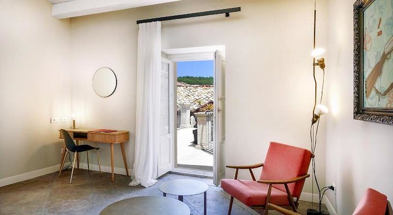 A.d. 1768 Boutique Hotel