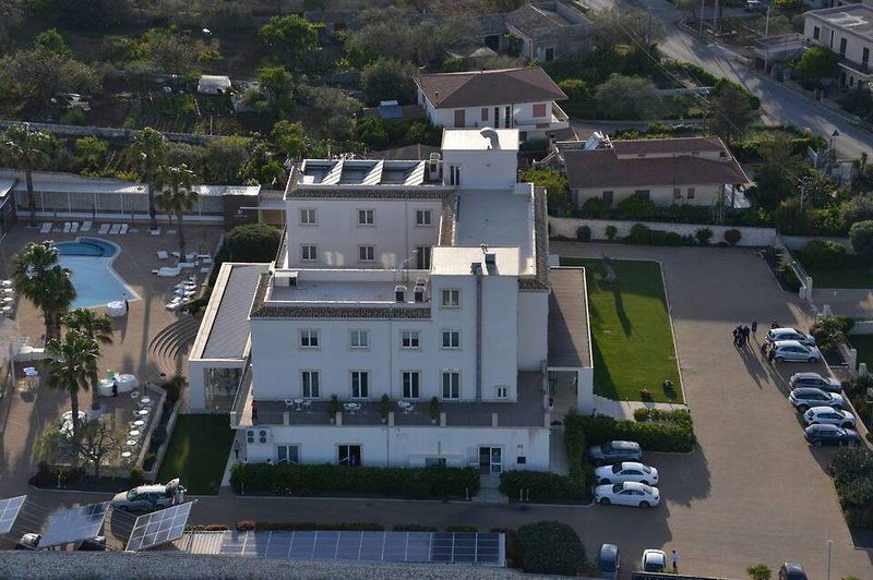 Hotel Pietre Nere Resort