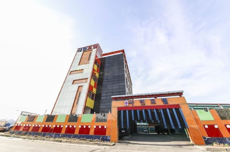 Hotel Shine Motel