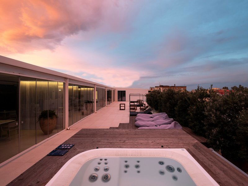 Hotel Alkamuri Posh Hotel & Spa