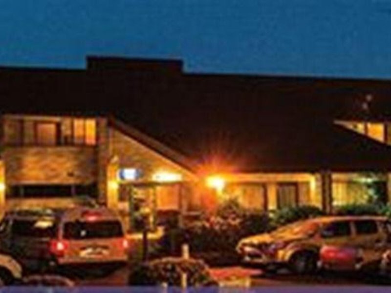 Hotel Windsor River View Inn