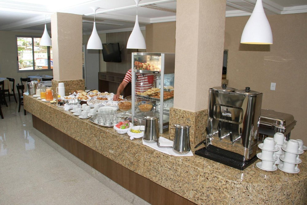 Hotel Saron