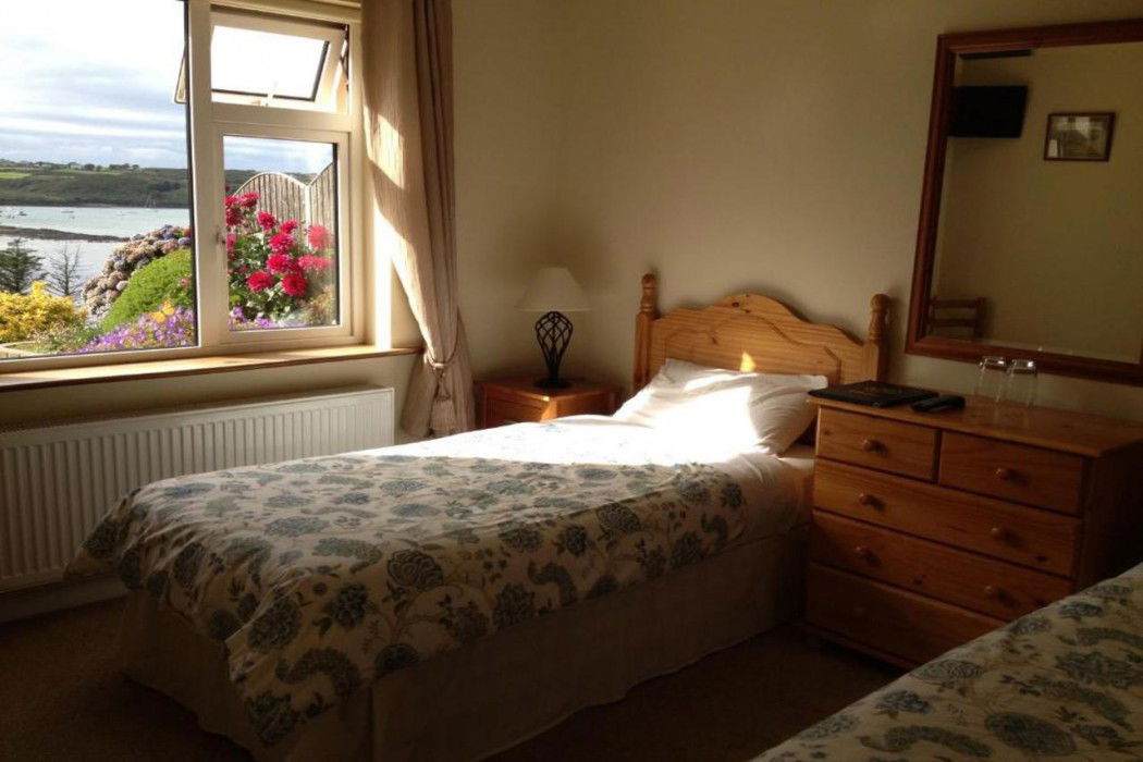 Hotel Channel View B&B