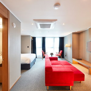 Hotel Ramada By Wyndham Gumi cazare Gumi