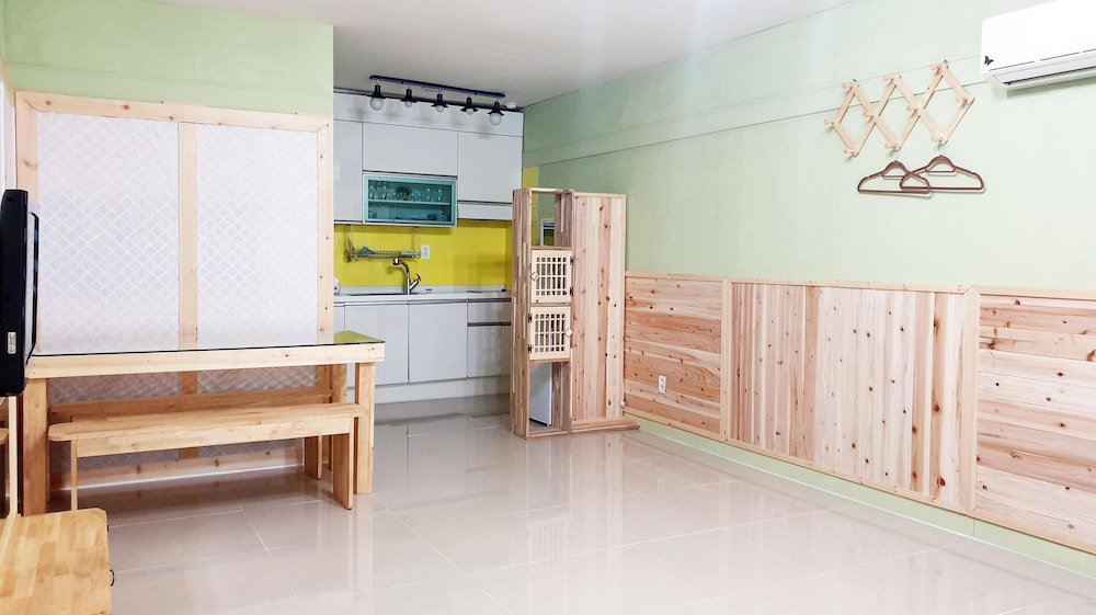 Hotel Gyeongju Green Valley Spa Pension