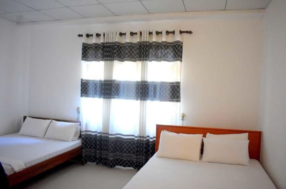 Hotel Reliance Resort