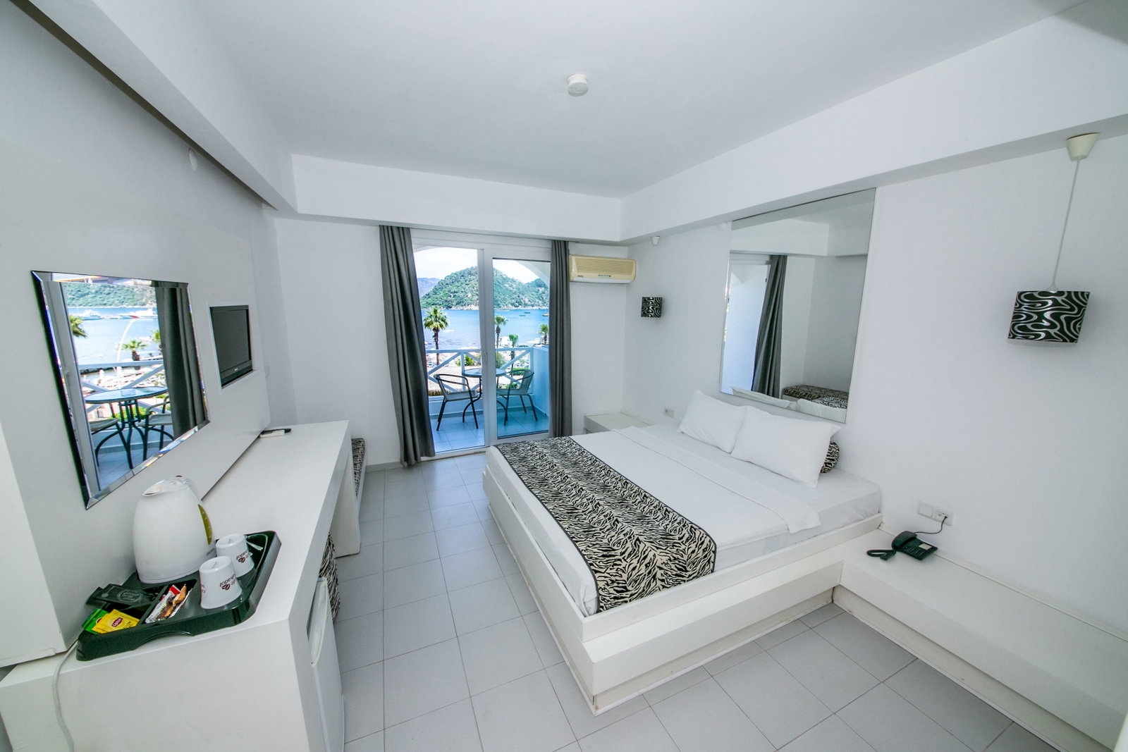 Casa Blanca Hotel