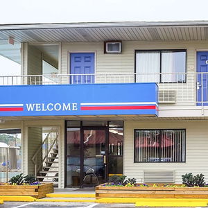 Hotel West Ashley Inn cazare Lorain