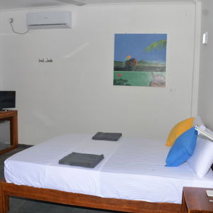 Hotel Anuhas Airport Villas cazare Colombo
