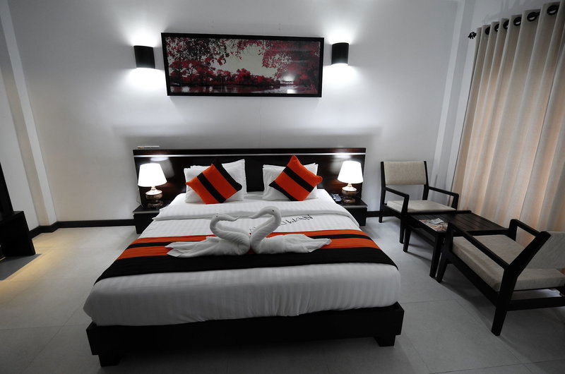 Hotel Oak Ray Elephant Lake