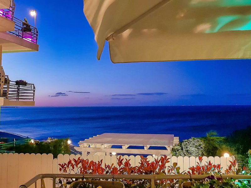 Hotel Panorama Suites & Spa