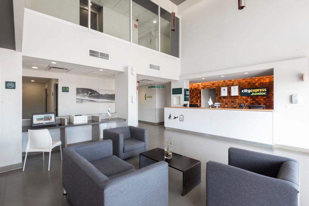 Hotel City Express Junior By Marriott Ciudad Del Carmen Aeropuerto