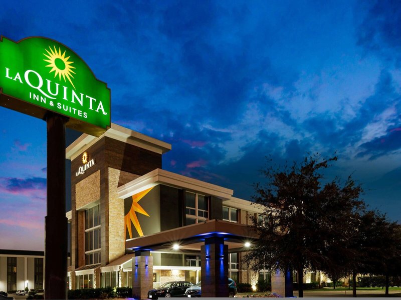 Hotel La Quinta Inn & Suites By Wyndham Dallas I-35 Walnut Hill Ln