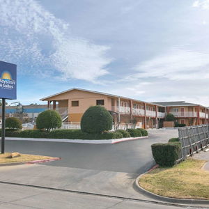 Hotel Days Inn & Suites By Wyndham Arlington Near Six Flags cazare Arlington