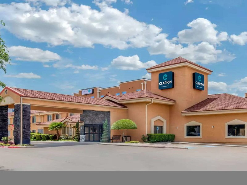 Hotel Clarion Inn & Suites Dfw North