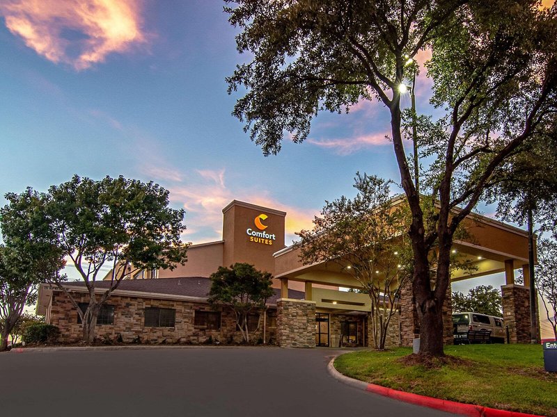 Hotel Comfort Suites Nw Dallas Near Love Field