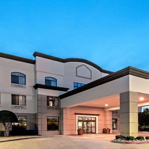Hotel Comfort Inn And Suites Irving cazare Irving