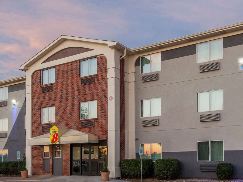 Hotel Super 8 By Wyndham Bedford Dfw Airport West