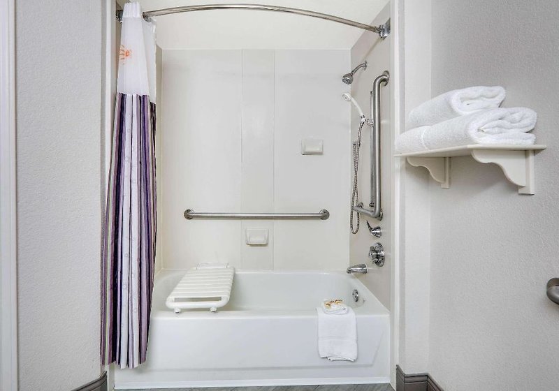 Hotel La Quinta Inn & Suites By Wyndham Dallas - Addison Galleria