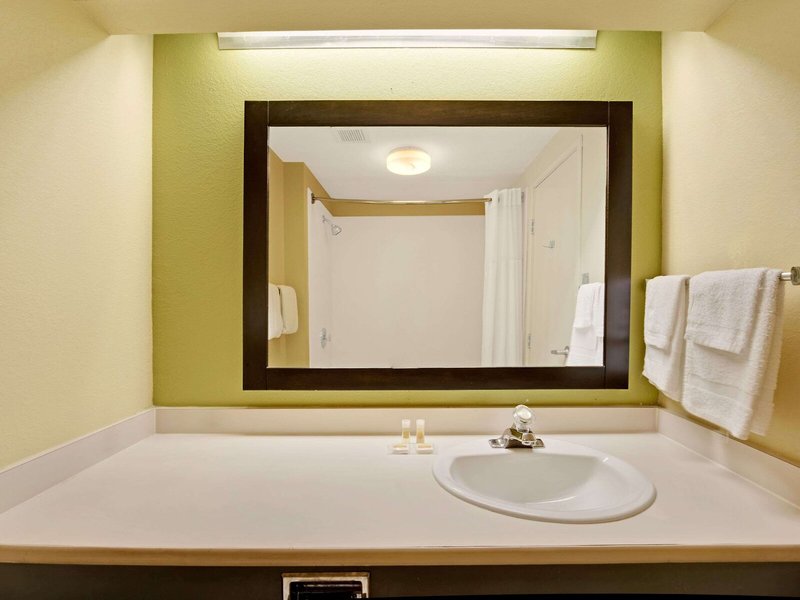 Hotel Days Inn & Suites By Wyndham Desoto