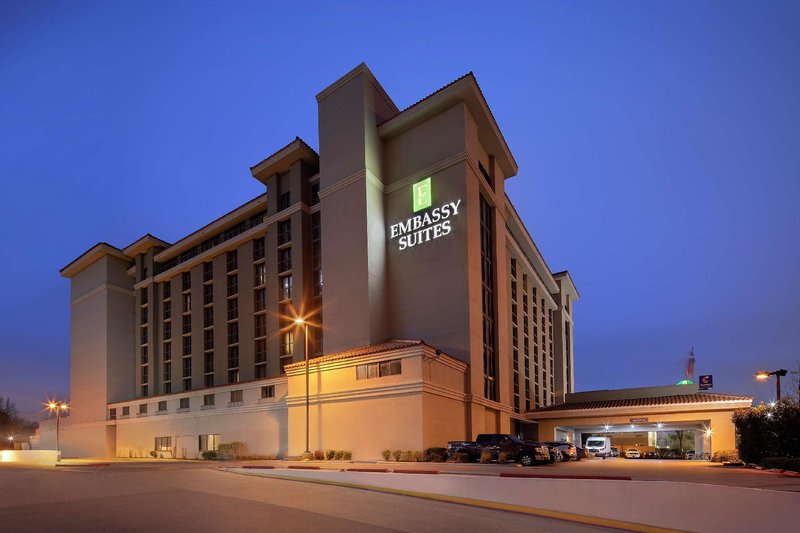 Hotel Embassy Suites By Hilton Dallas Park Central Area