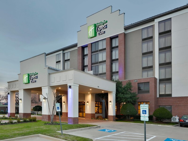 Hotel Holiday Inn Express & Suites Irving Conv Ctr - Las Colinas
