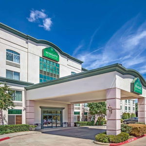 Hotel Holiday Inn Express & Suites Arlington North – Stadium Area cazare Arlington