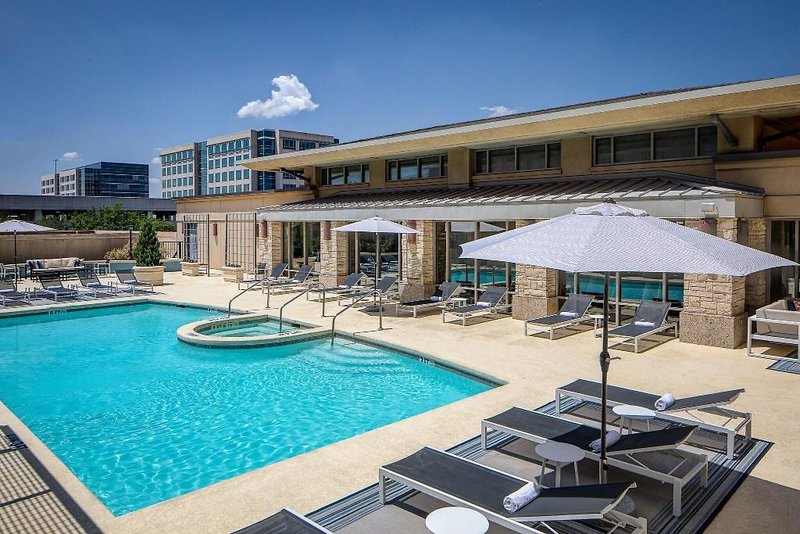 Hotel Marriott At Legacy Town Center