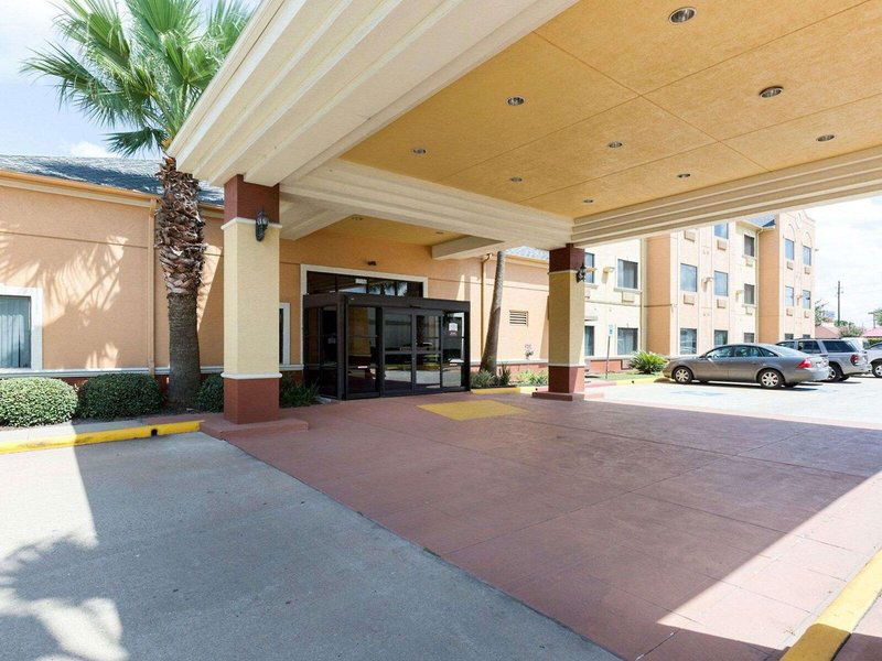 Hotel Quality Suites