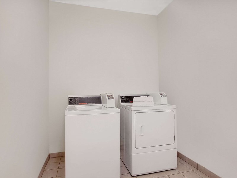 Hotel Days Inn & Suites By Wyndham Houston North/Fm 1960