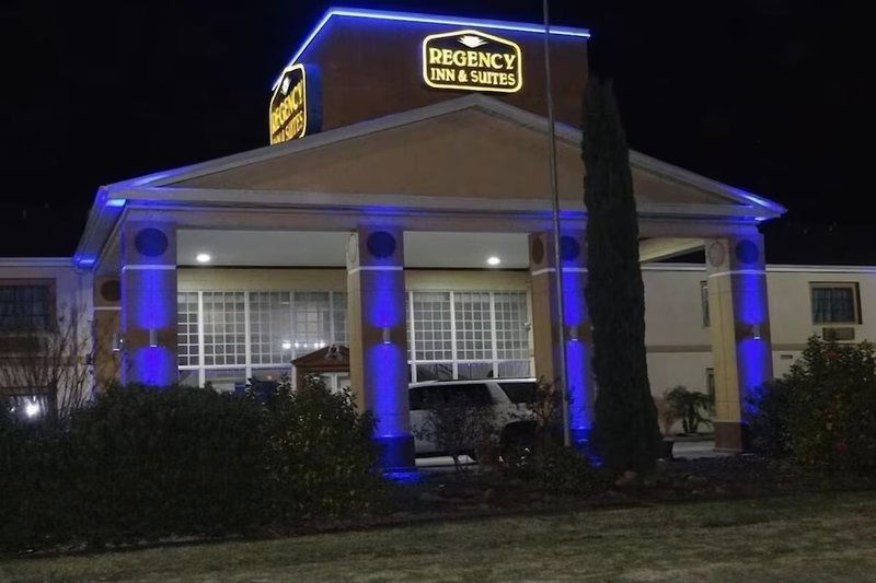 Hotel Regency Inn & Suites I-10 East Houston