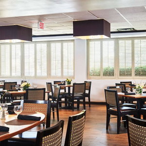 Hotel Doubletree By Hilton Hotel Dallas - Market Center cazare Dallas