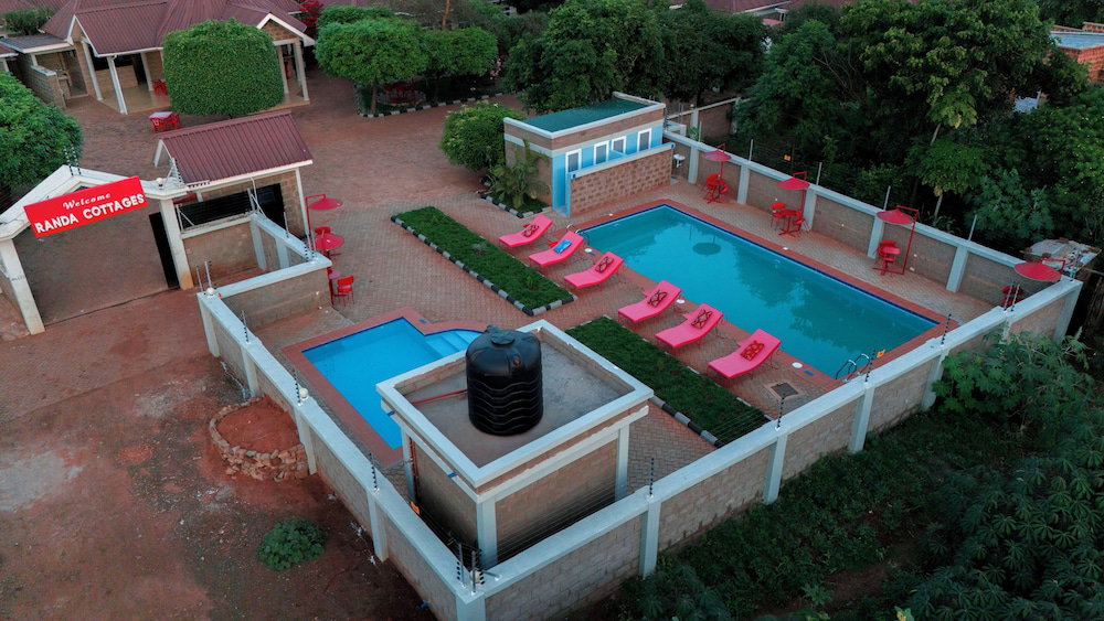 Hotel Randa Cottages