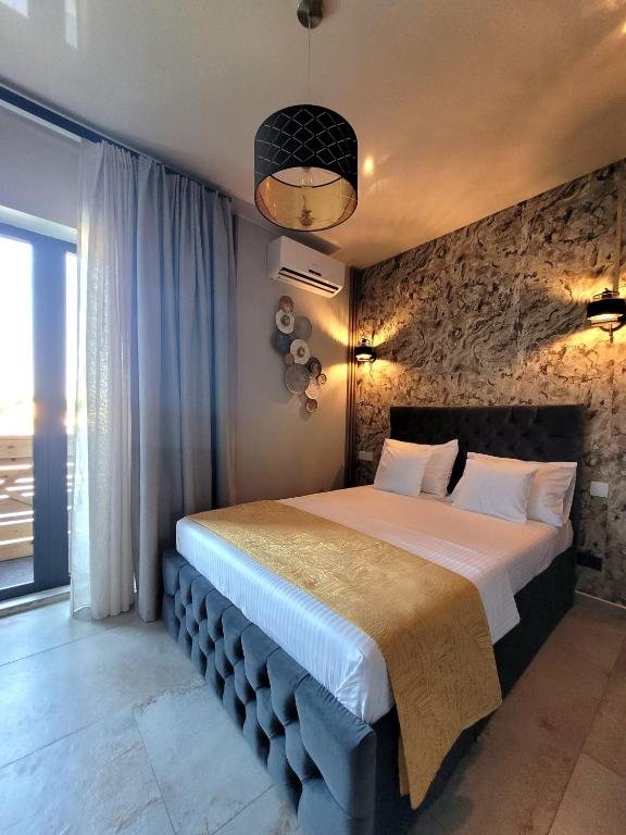 Amaze Cm Camere De Inchiriat