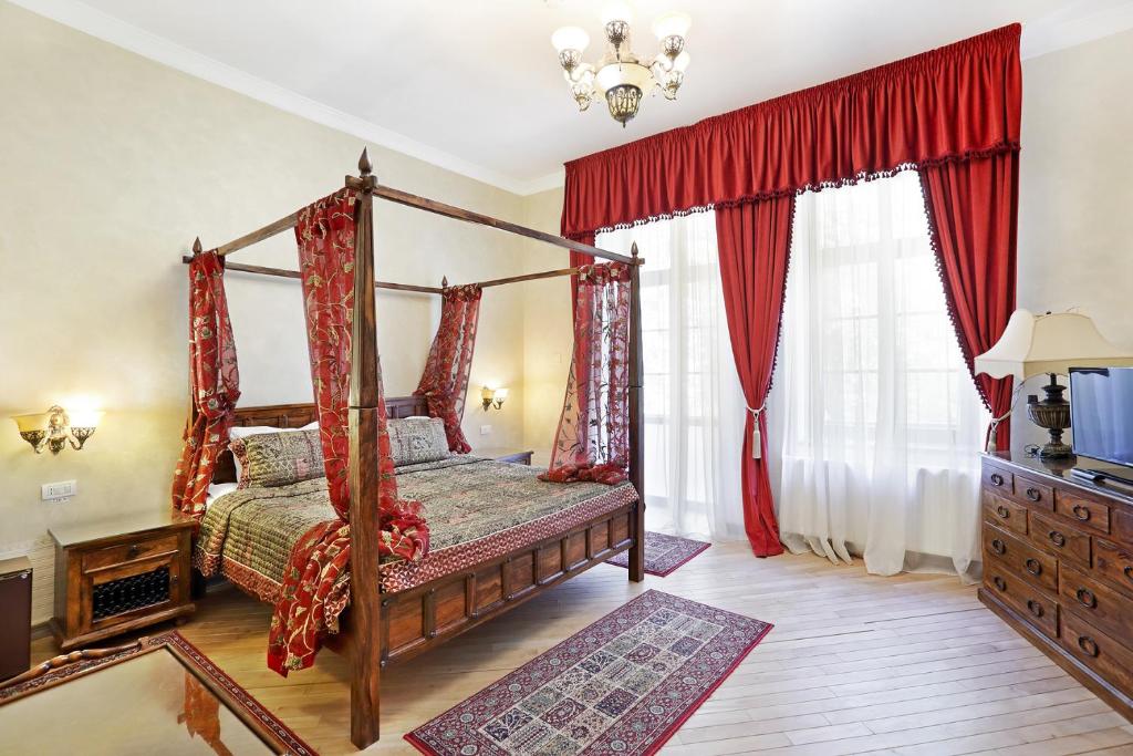 Hotel Regal 1880 - Boutique Hotel In Parcul Central Sinaia