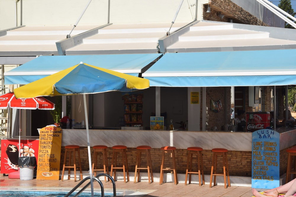Vagelis Apartments