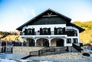 Hotel Luisenthal Conac Pensiune Agroturistica cazare Fundu Moldovei