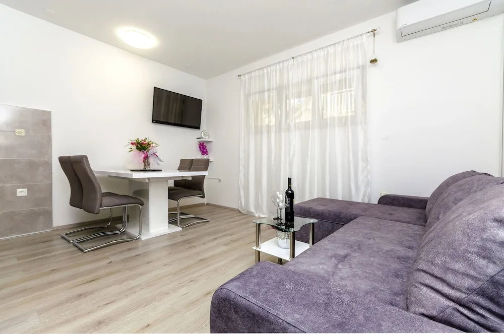 Hotel Apartment Mia