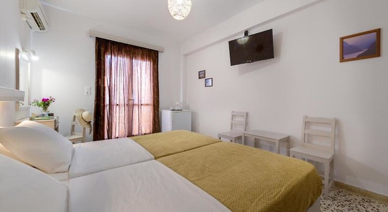 Hotel Kamarela Studios