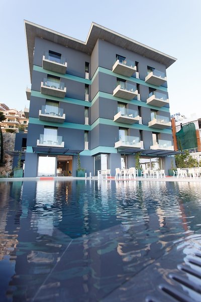 Buze Boutique Hotel
