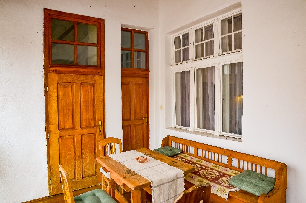 An Der Holztrepe Apartamente De Inchiriat