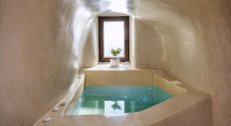 Hotel Aegean Mist Luxury Suites