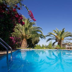 Hotel Corona Guest Farm cazare Windhoek