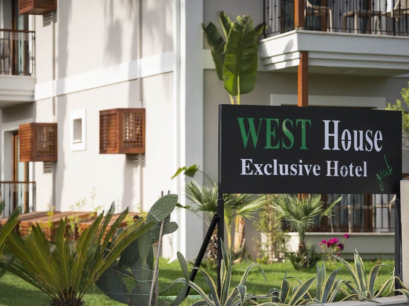 Hotel West House Exclusive Hotel
