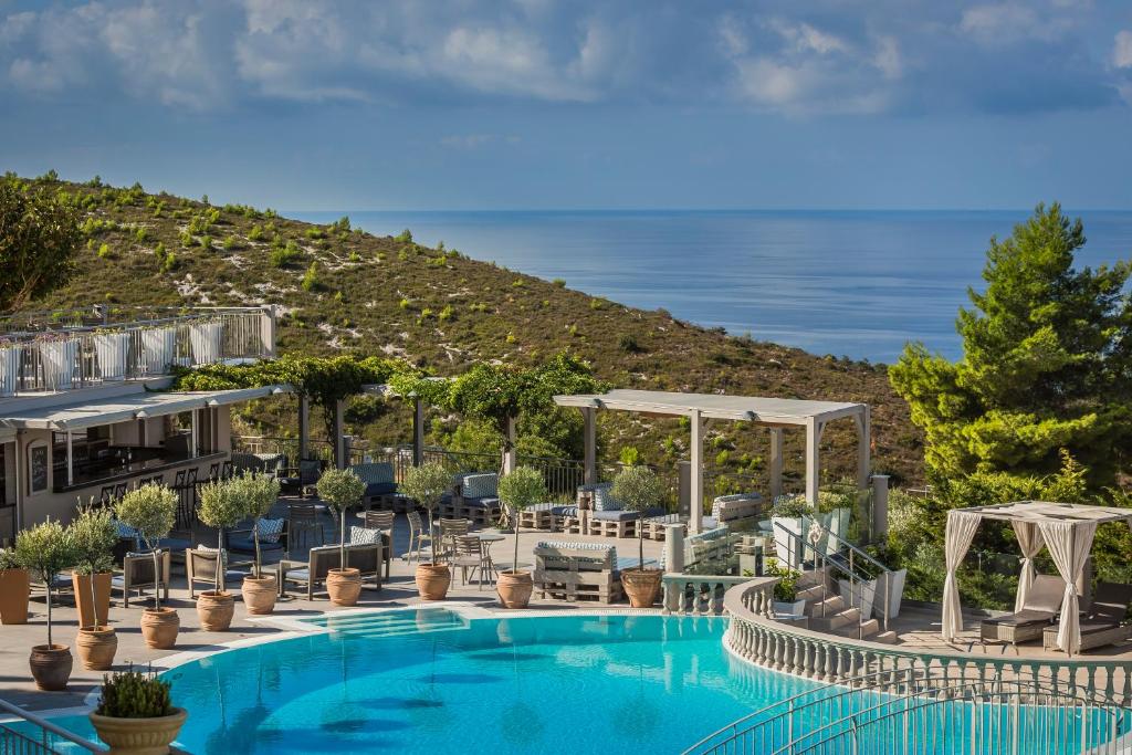 Hotel Dionysos Village Resort