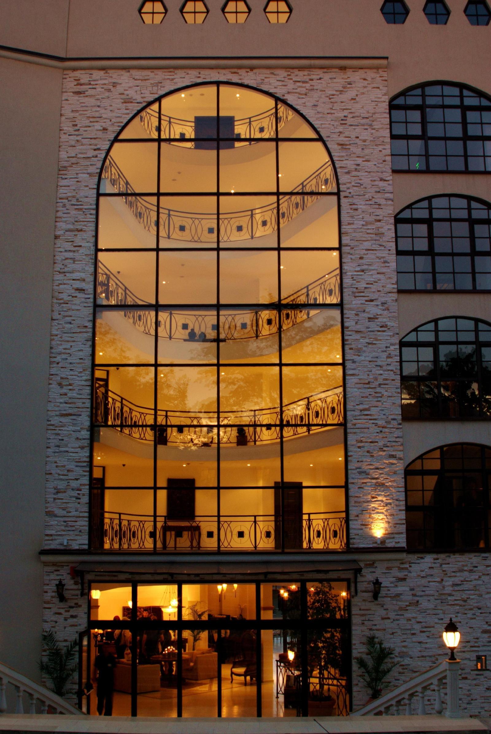 Hotel The Cliff Beach & Spa Hotel