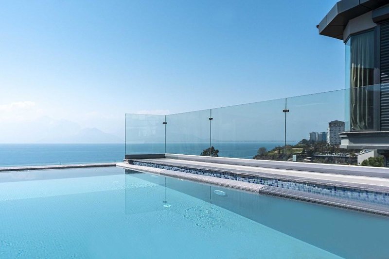 Hotel La Boutique Hotel & Suites